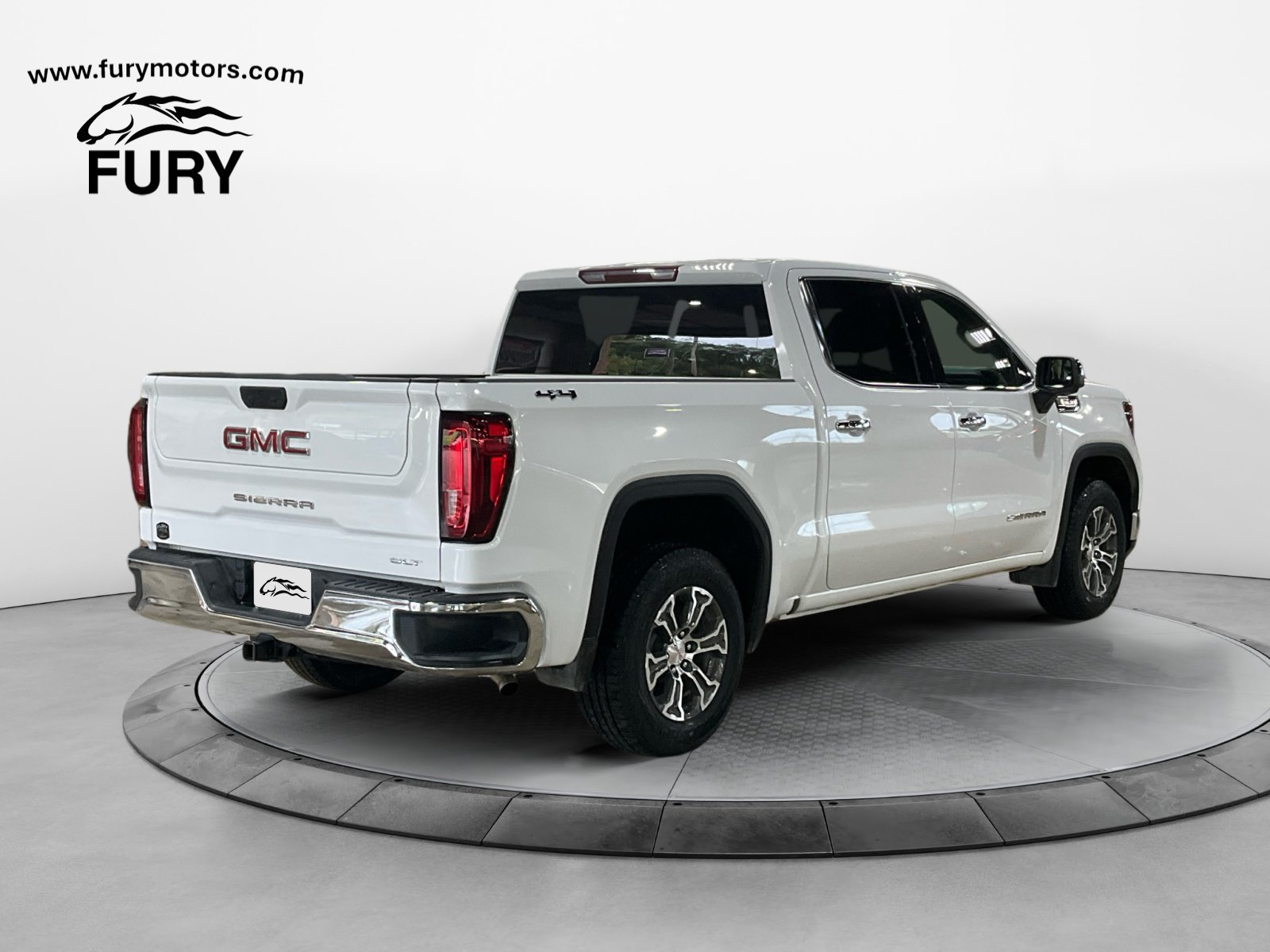 Used 2026 GMC Sierra 1500 SLT AWD/4WD image 4