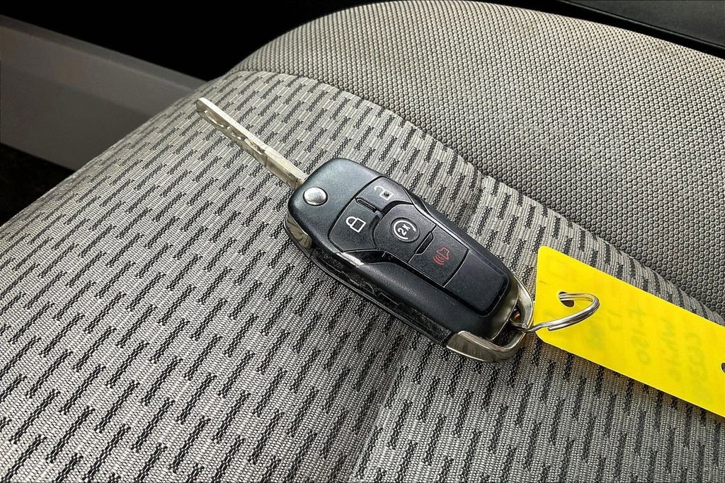 Used 2017 Ford F150 XLT w/ Equipment Group 302A Luxury image 9