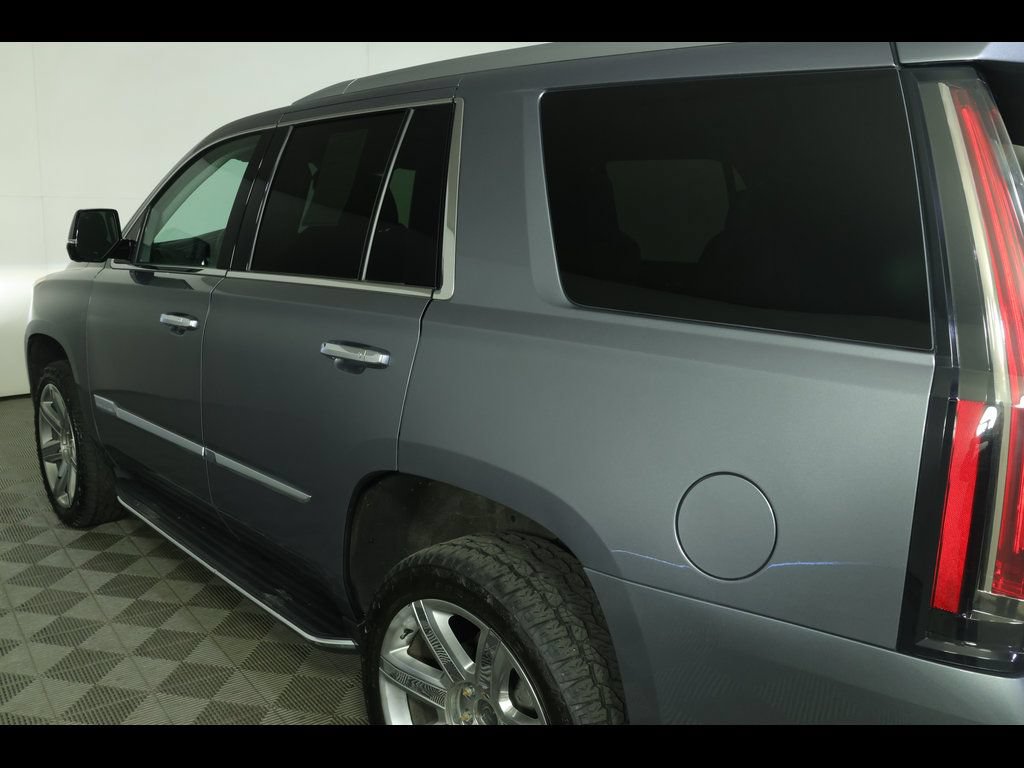 Certified 2020 Cadillac Escalade Luxury AWD/4WD image 21
