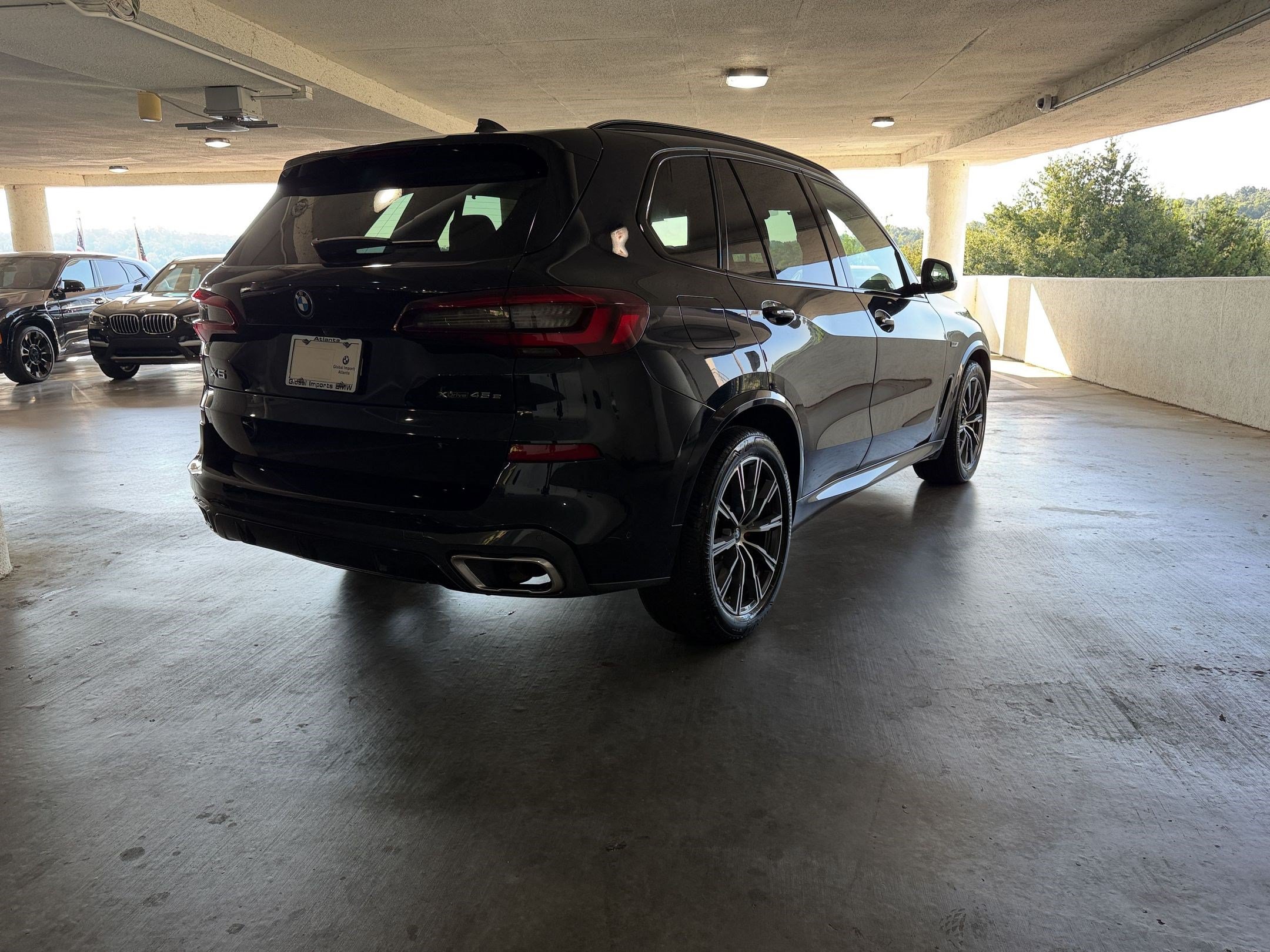 Used 2022 BMW X5 xDrive45e w/ M Sport Package AWD/4WD image 7