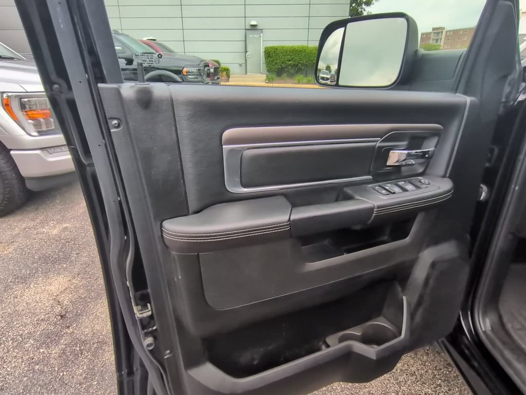 Used 2024 RAM 1500 Warlock w/ Trailer & Traction Group AWD/4WD image 5