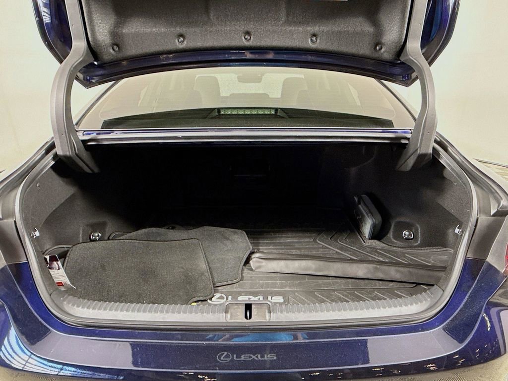 Certified 2024 Lexus ES 300h Ultra Luxury w/ Accessory Package (Z2) FWD image 28