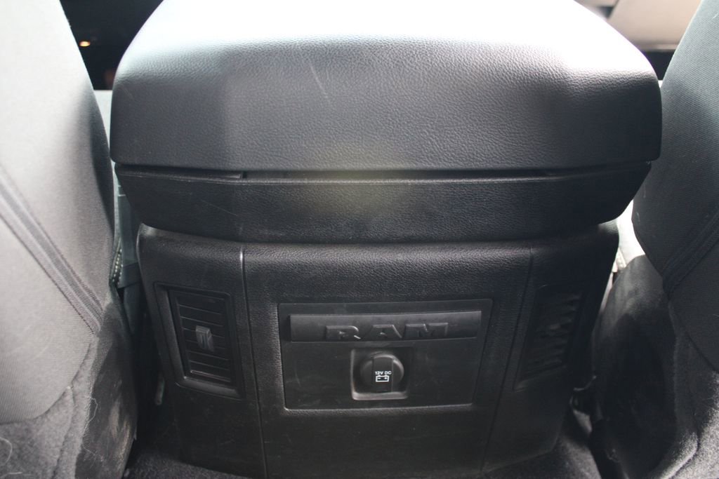 Used 2021 RAM 1500 Classic Warlock AWD/4WD image 39