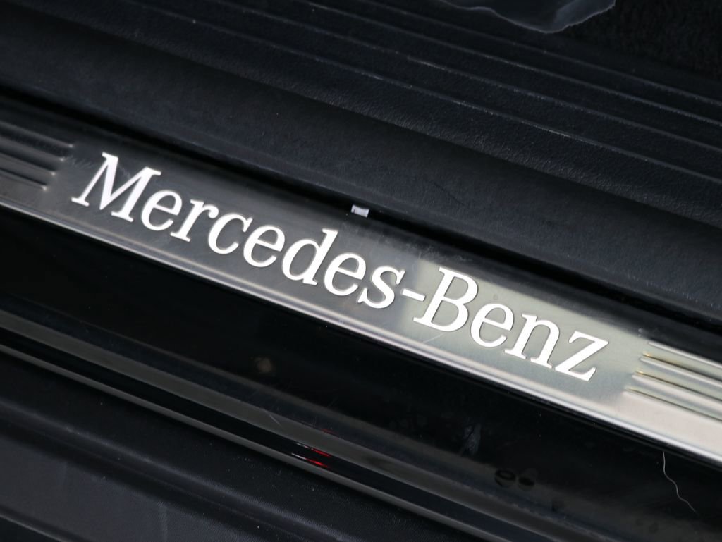 Used 2025 Mercedes-Benz GLS 450 4MATIC image 15