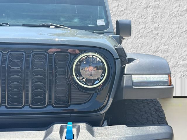 Used 2024 Jeep Wrangler Willys AWD/4WD image 9