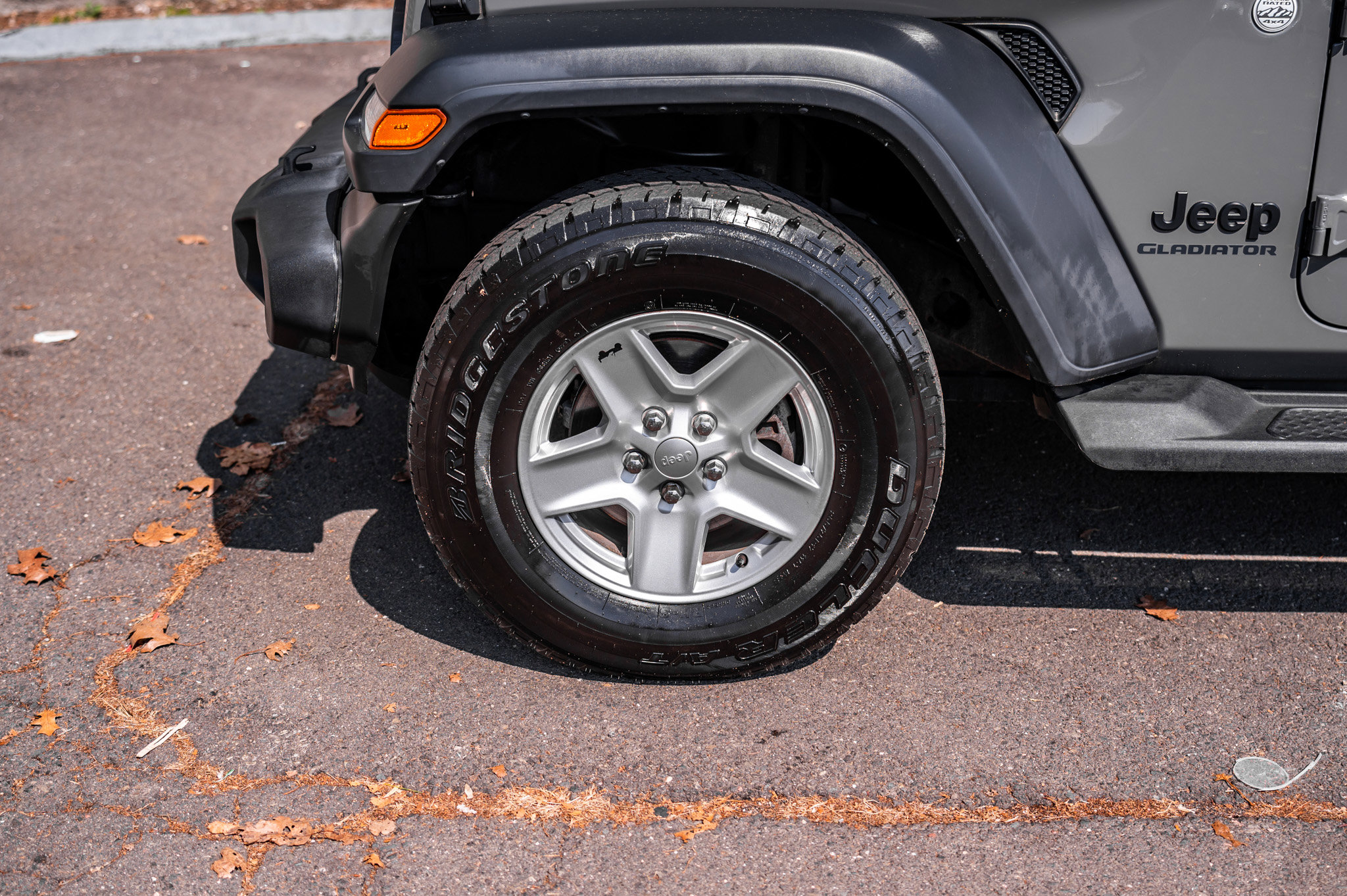 Used 2020 Jeep Gladiator Sport w/ Quick Order Package 24S image 12