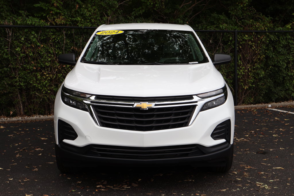 Certified 2024 Chevrolet Equinox LS w/ LS Convenience Package FWD image 2