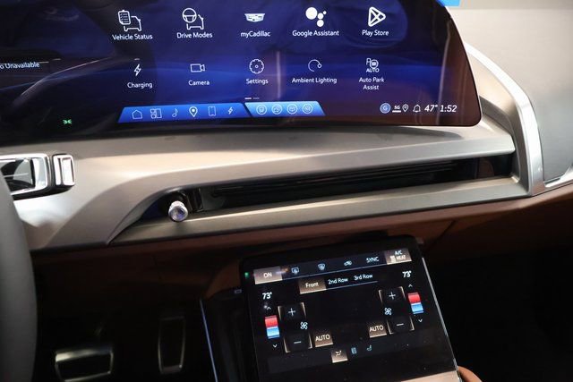 New 2026 Cadillac Vistiq Platinum image 18