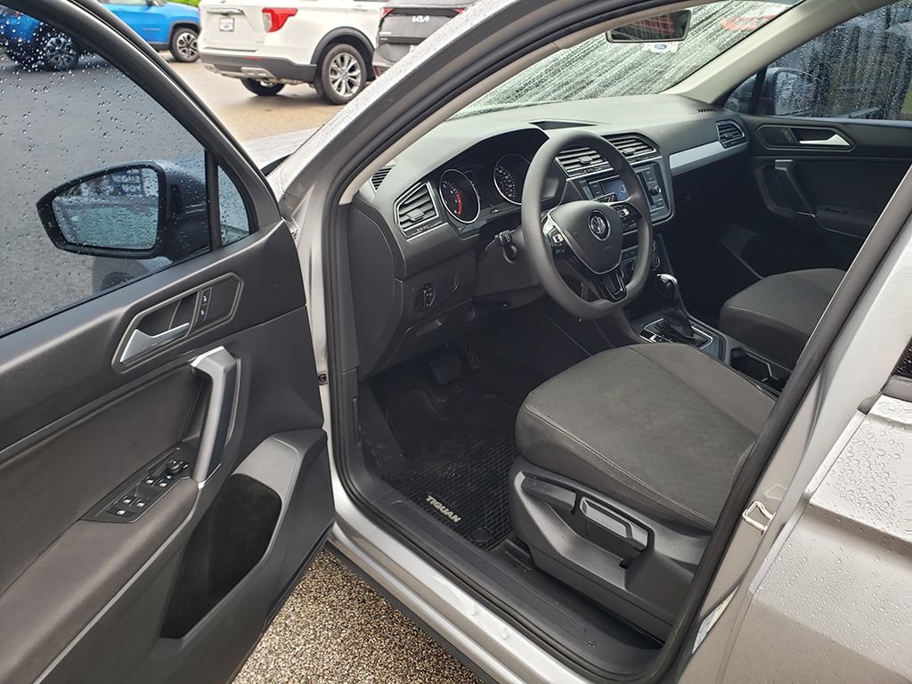 Used 2020 Volkswagen Tiguan S FWD image 9