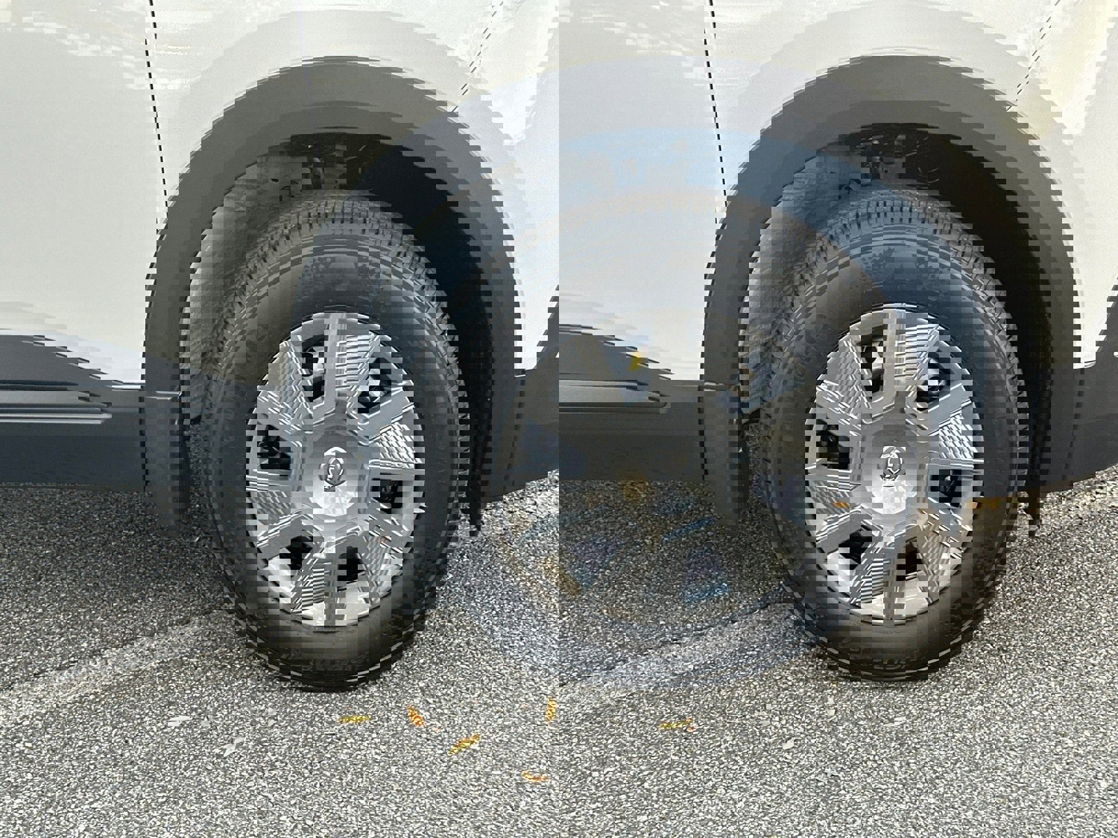 New 2026 Nissan Kicks S image 12