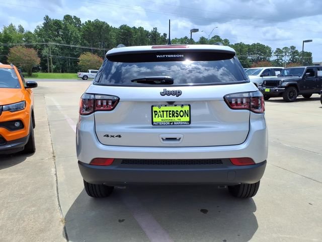 New 2026 Jeep Compass Latitude AWD/4WD image 3