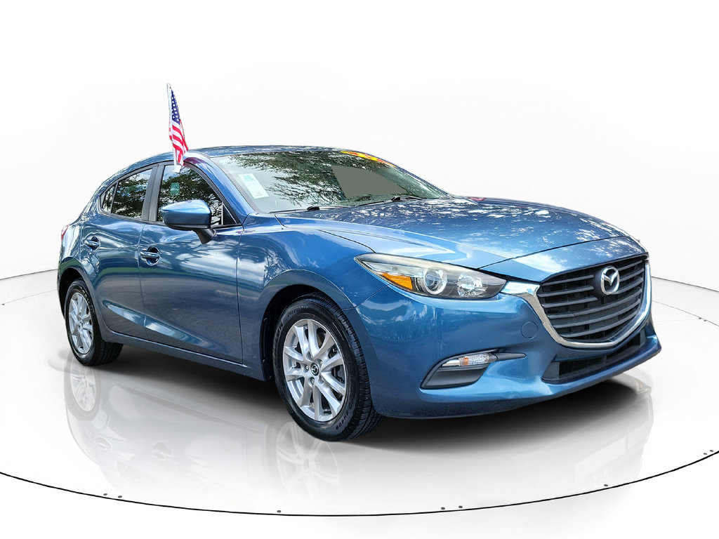 Used 2017 MAZDA MAZDA3 Sport FWD image 2