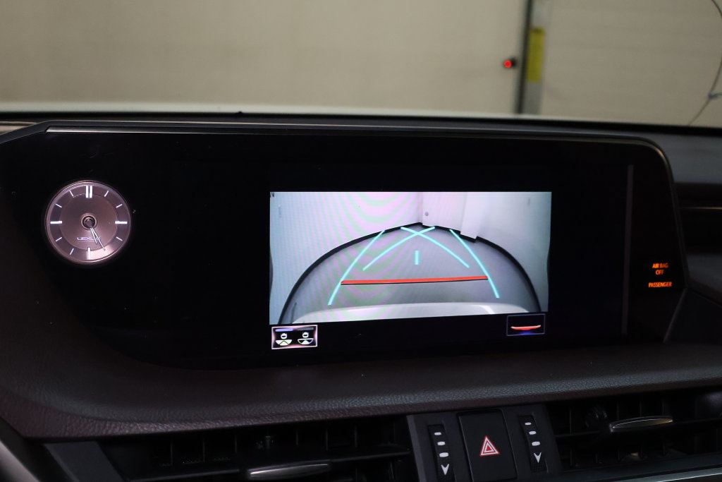 Used 2019 Lexus ES 350 w/ Premium Package FWD image 30