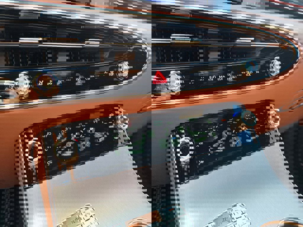 New 2026 Genesis GV70 2.5T Advanced image 30