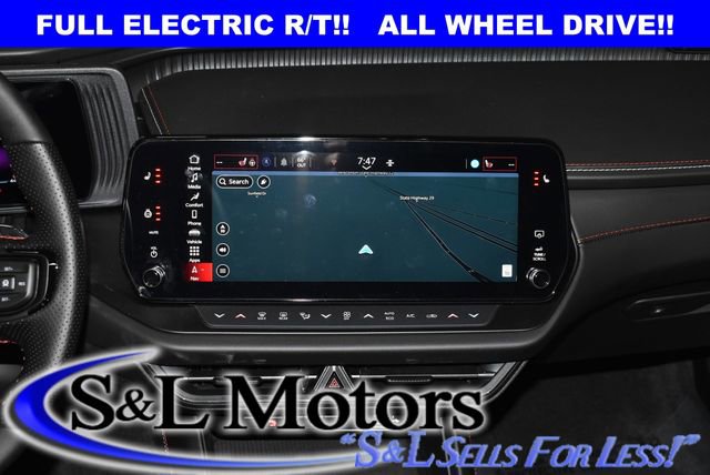 Used 2025 Dodge Charger R/T w/ Quick Order Package 25M R/T image 14