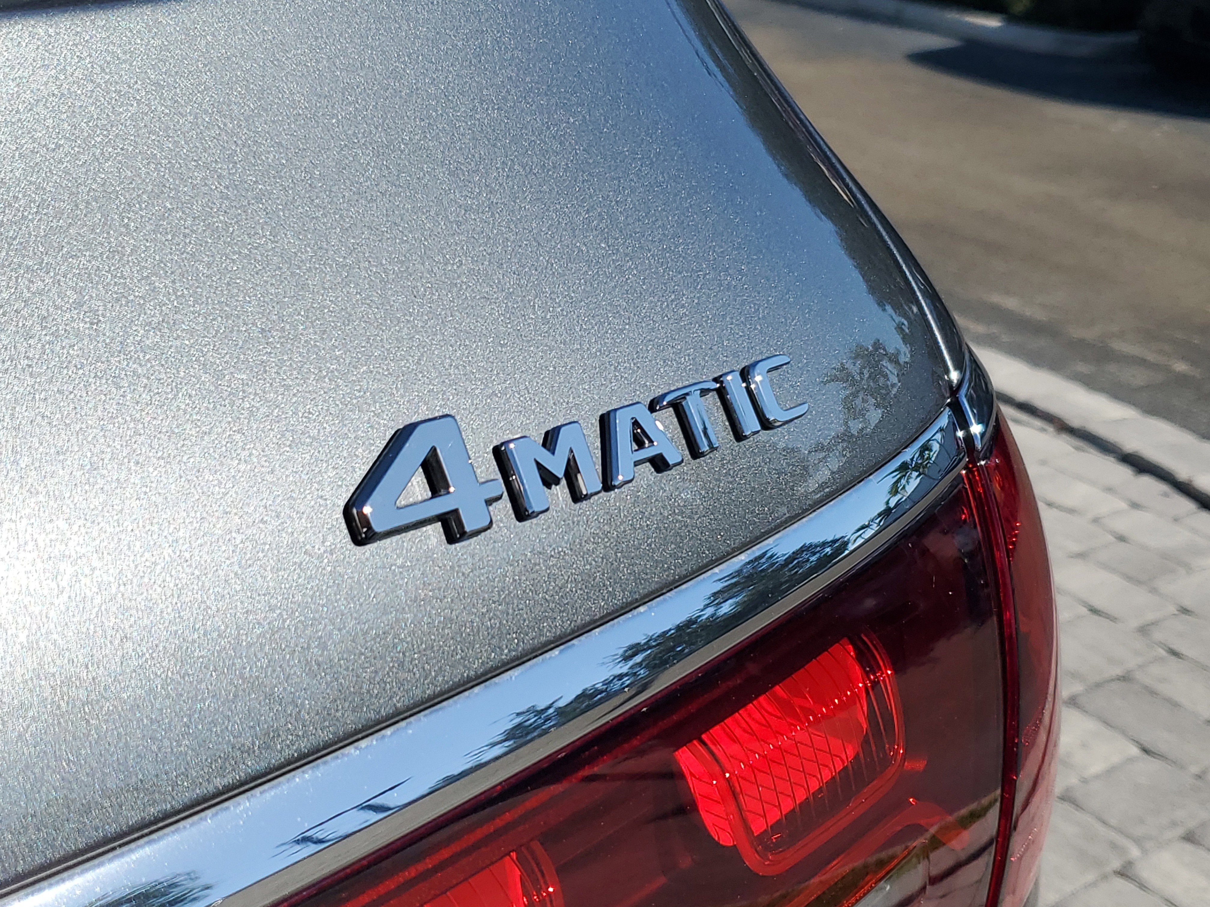 Used 2024 Mercedes-Benz GLS 450 4MATIC image 9