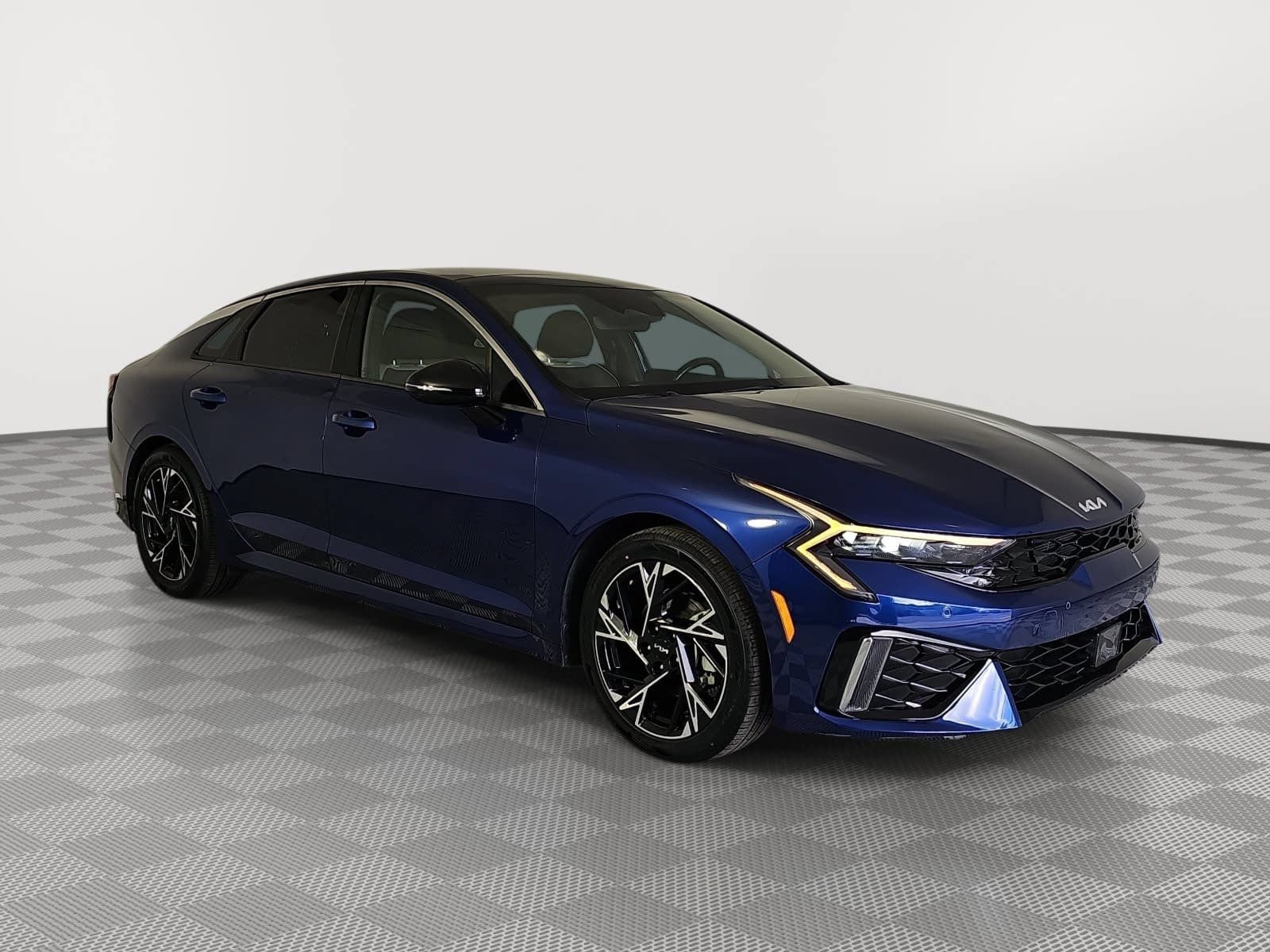 Used 2025 Kia K5 GT-Line w/ GT-Line Premium Package FWD image 2