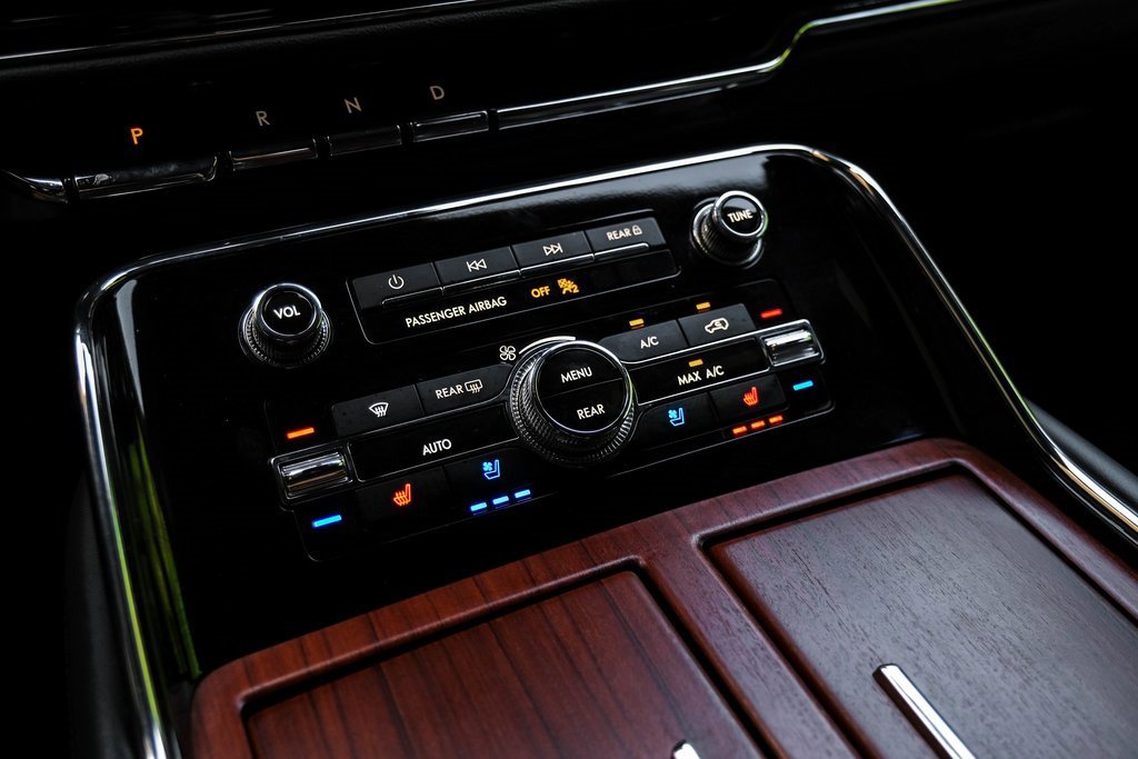 Used 2023 Lincoln Navigator L Reserve image 36