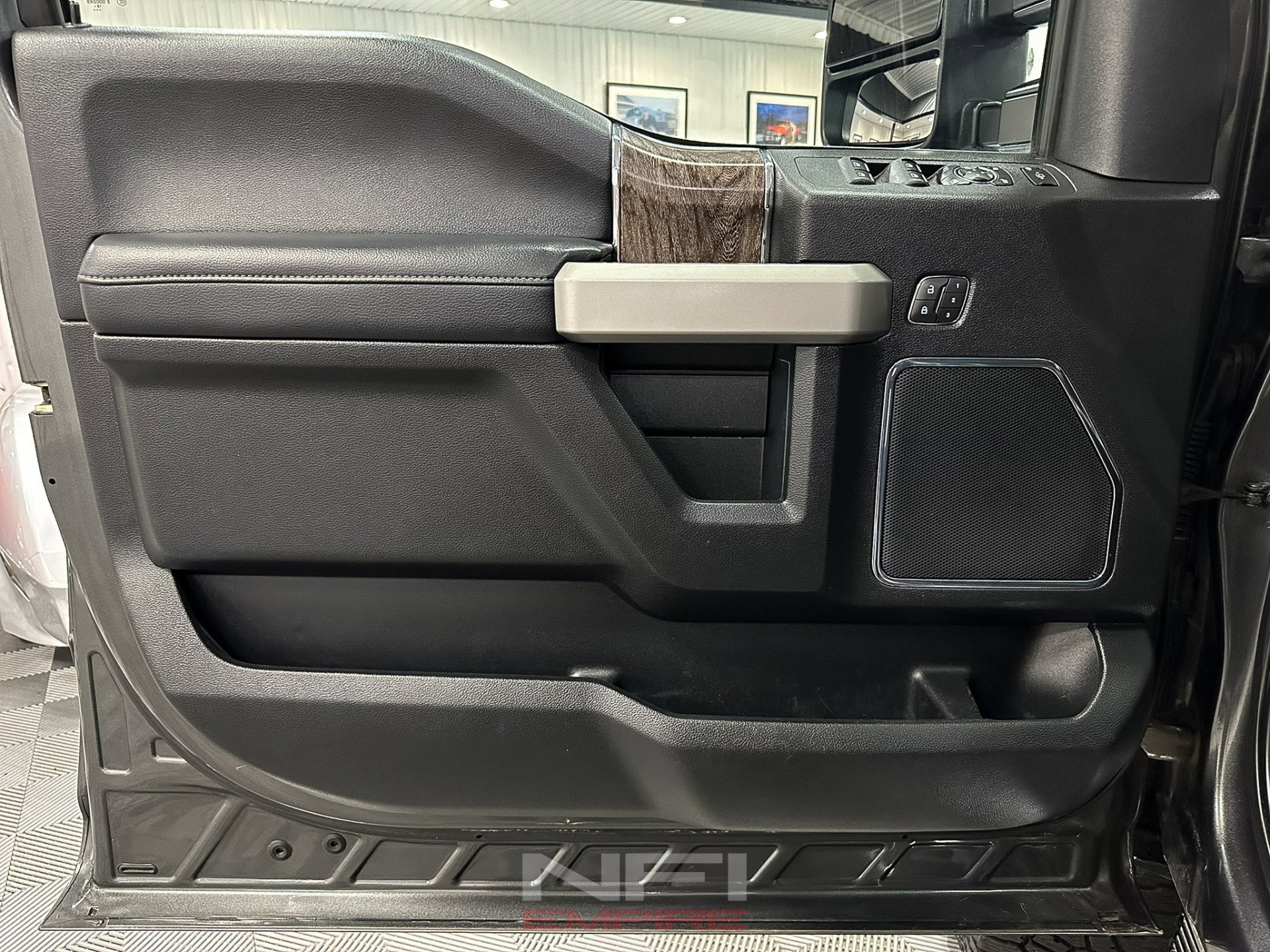 Used 2019 Ford F250 Lariat w/ Lariat Ultimate Package image 32