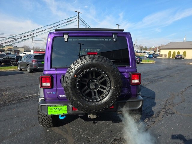 Used 2023 Jeep Wrangler Unlimited w/ Sun & Screen Package image 5