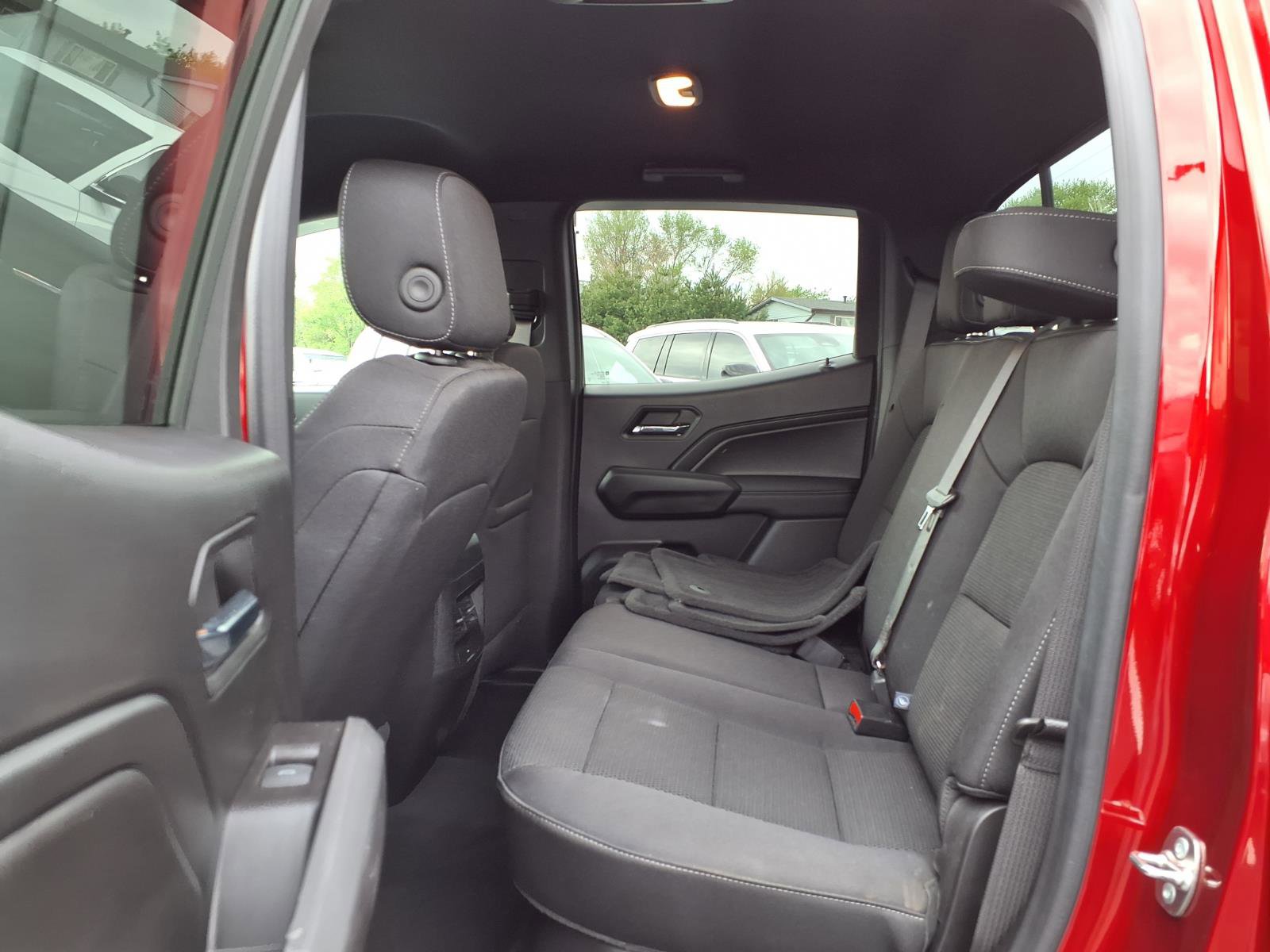 Used 2024 Chevrolet Colorado LT w/ LT Convenience Package II AWD/4WD image 21