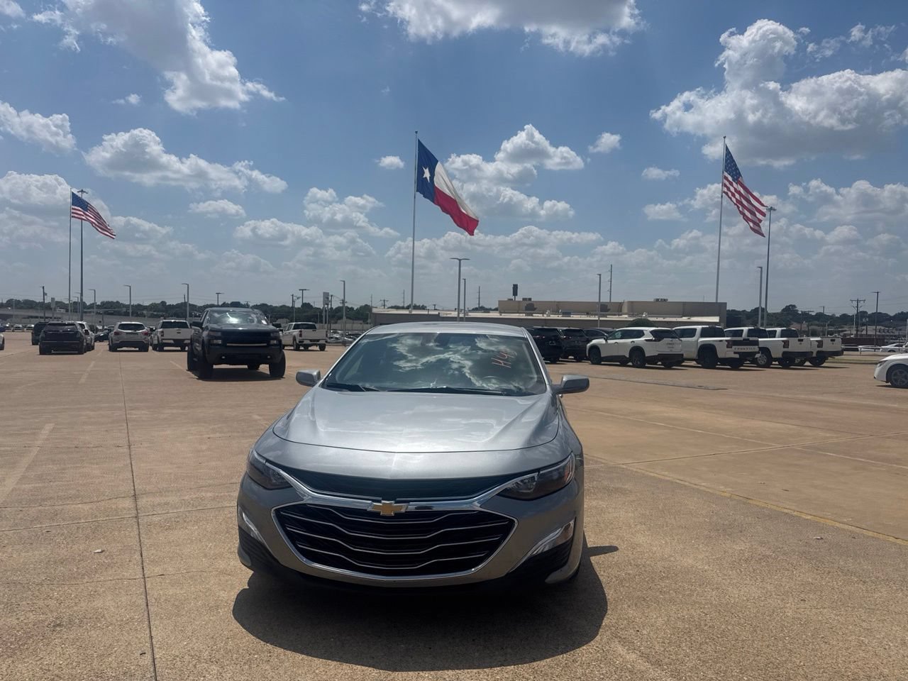 Used 2025 Chevrolet Malibu LS FWD image 5