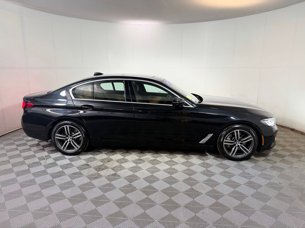 Used 2022 BMW 530i xDrive w/ Convenience Package AWD/4WD image 8