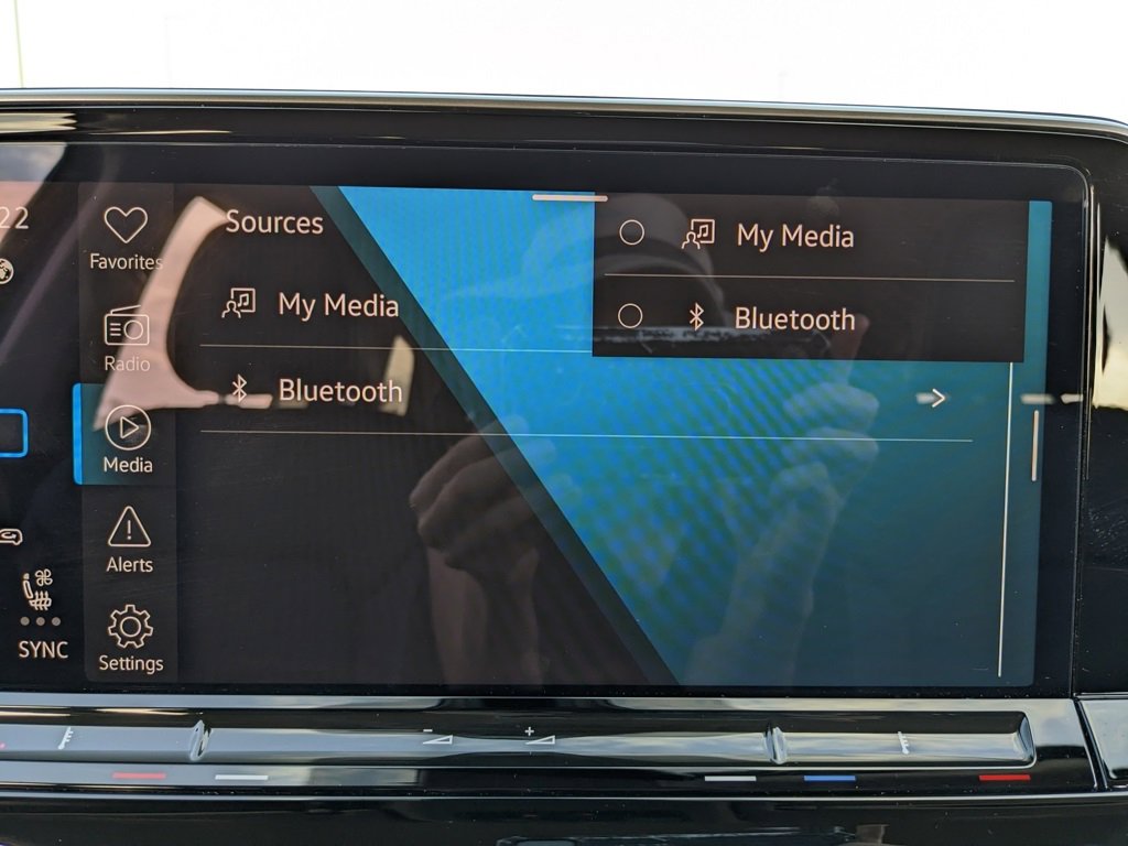 Used 2024 Volkswagen Atlas SE image 29