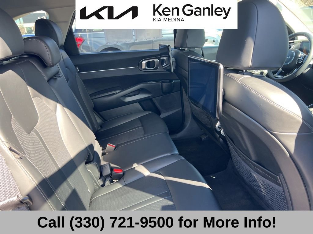 Certified 2025 Kia Sorento S FWD image 58