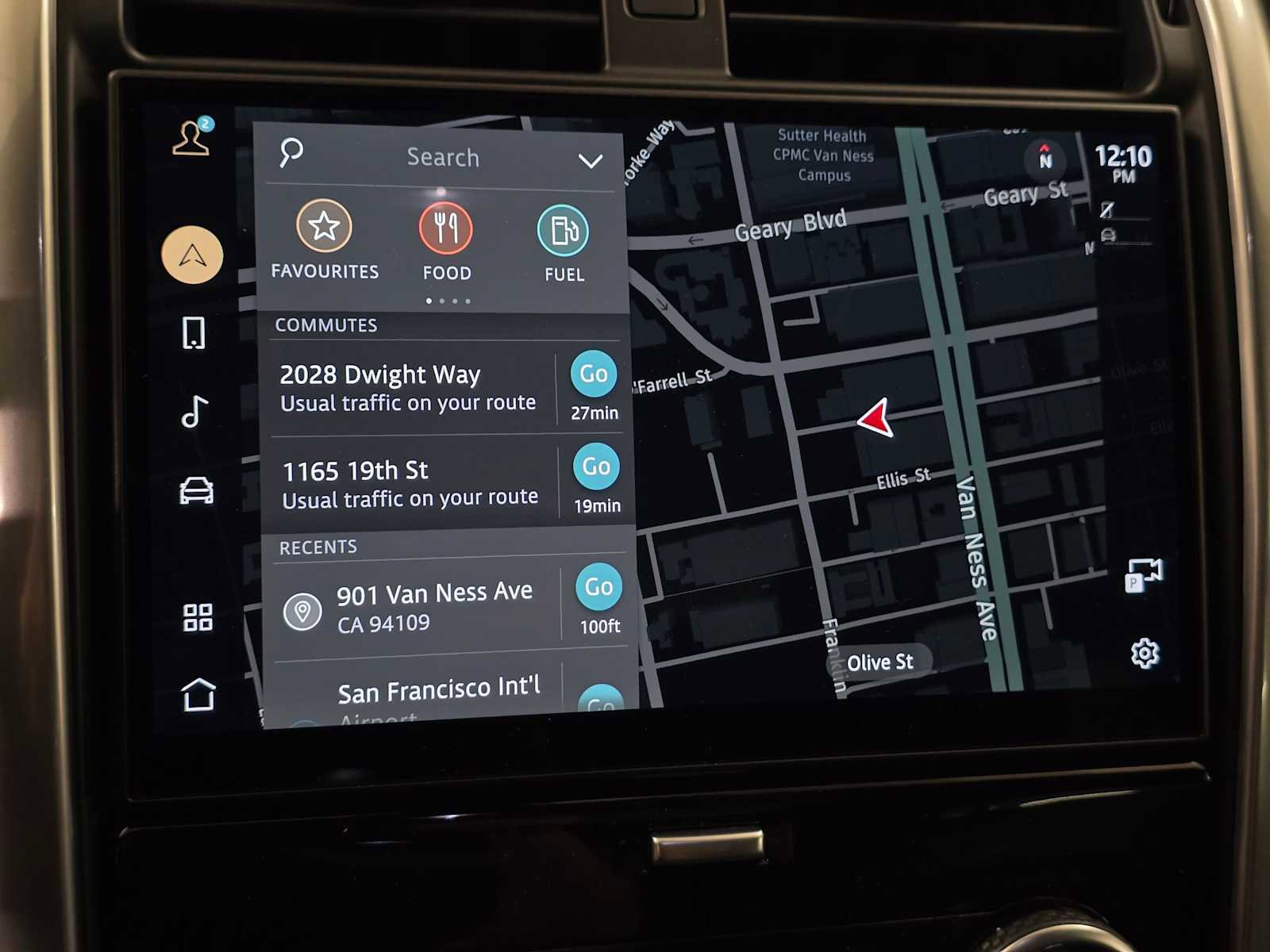 Used 2025 Land Rover Discovery S image 31