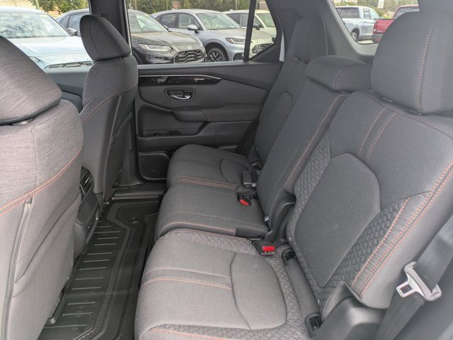 New 2025 Honda Pilot Sport image 14