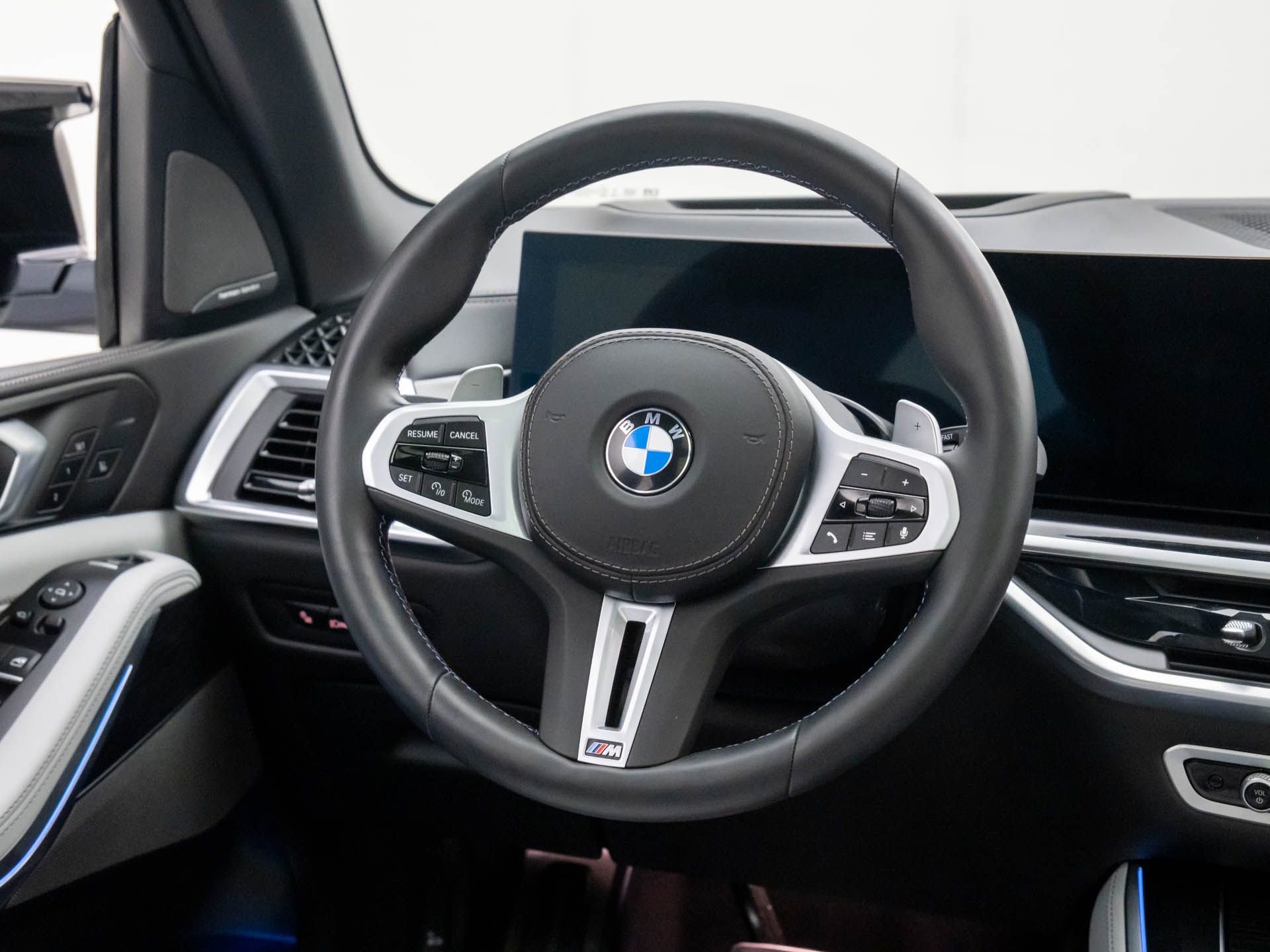 Used 2025 BMW X5 M60i image 12