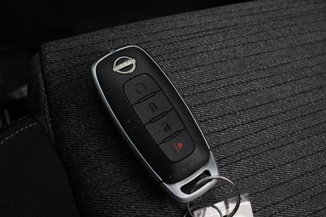 Certified 2023 Nissan Rogue SV FWD image 30