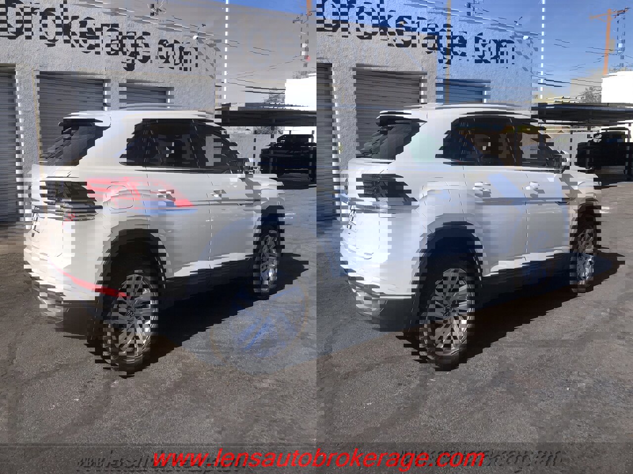 Used 2021 Volkswagen Atlas Cross Sport SE image 8