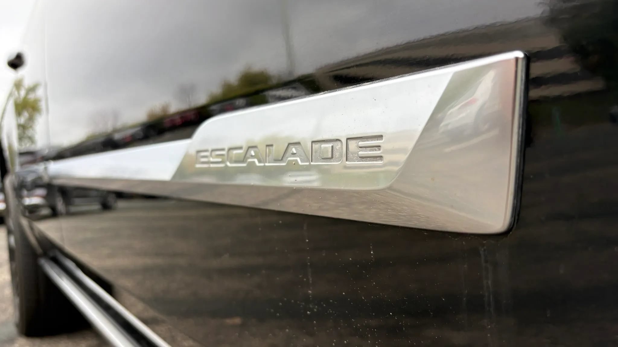 Used 2017 Cadillac Escalade ESV Premium Luxury AWD/4WD image 34