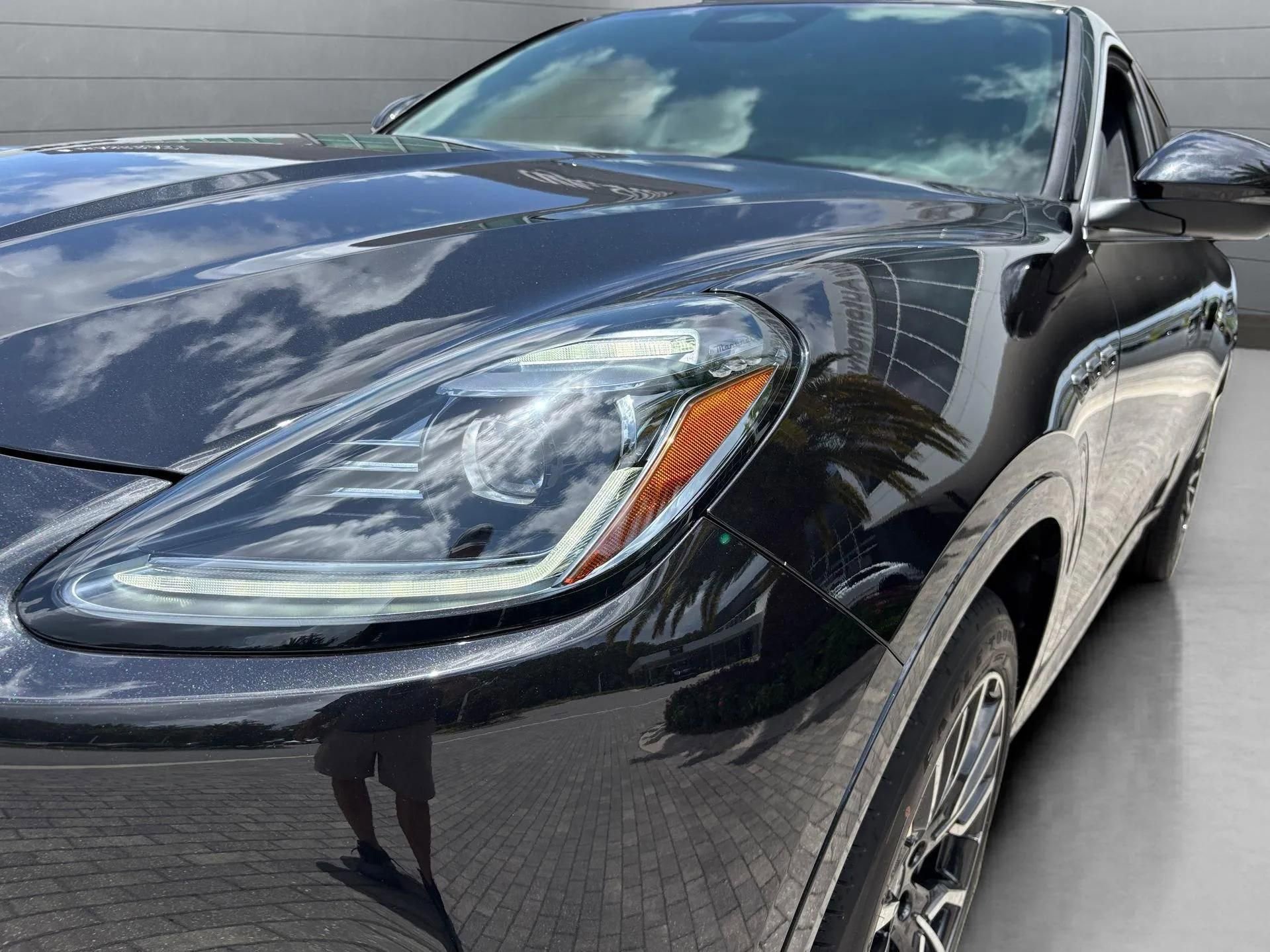 New 2025 Maserati Grecale GT image 9