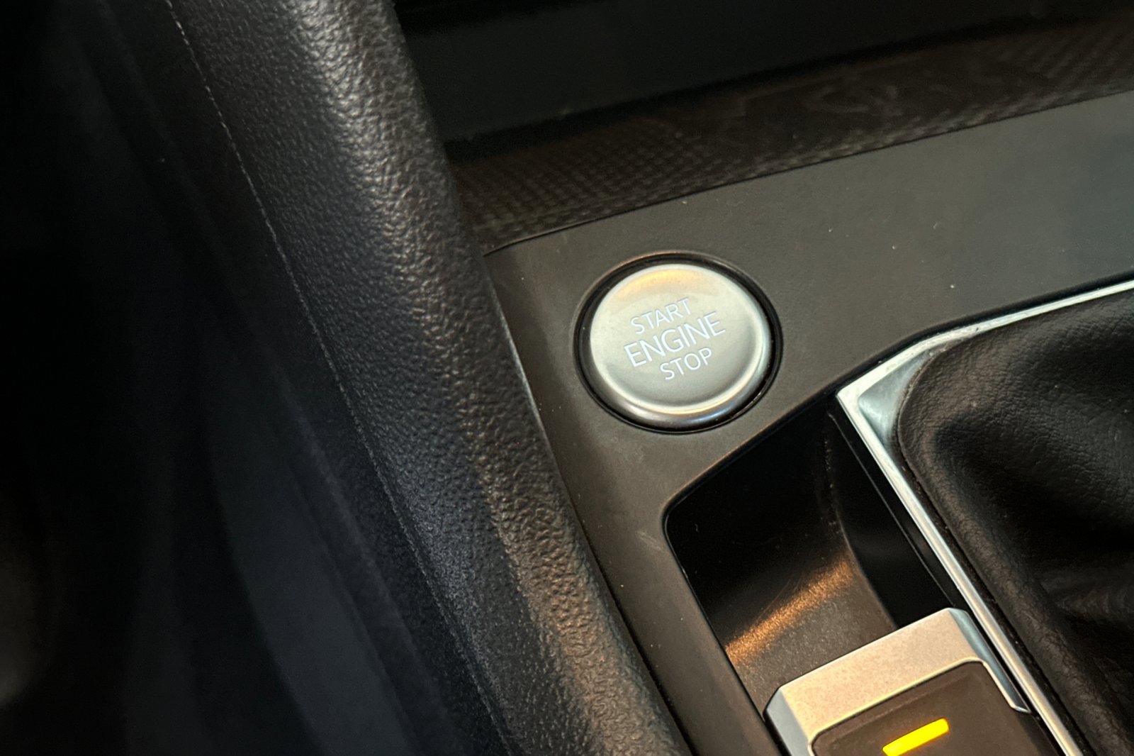 Used 2022 Volkswagen Taos SE image 22