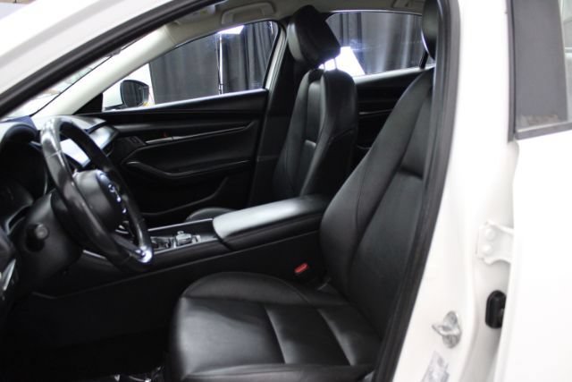 Used 2023 MAZDA MAZDA3 s FWD image 11