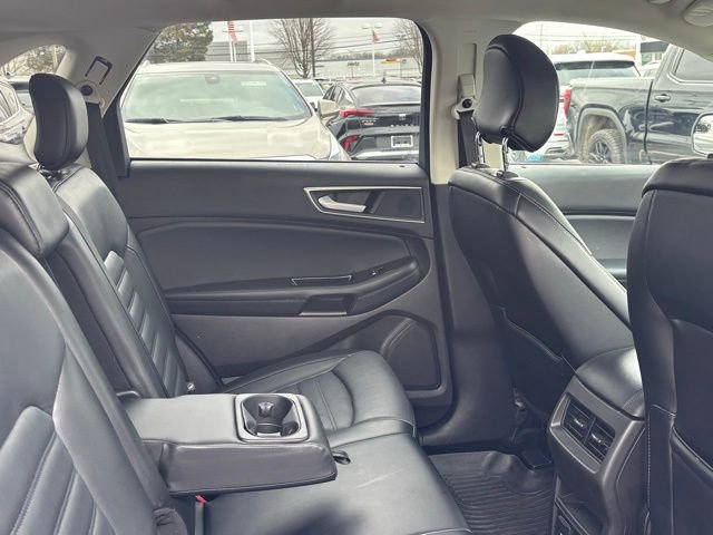 Used 2018 Ford Edge SEL w/ Equipment Group 201A image 16