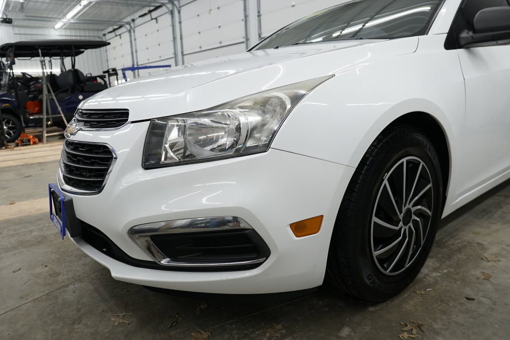 Used 2016 Chevrolet Cruze L FWD image 6