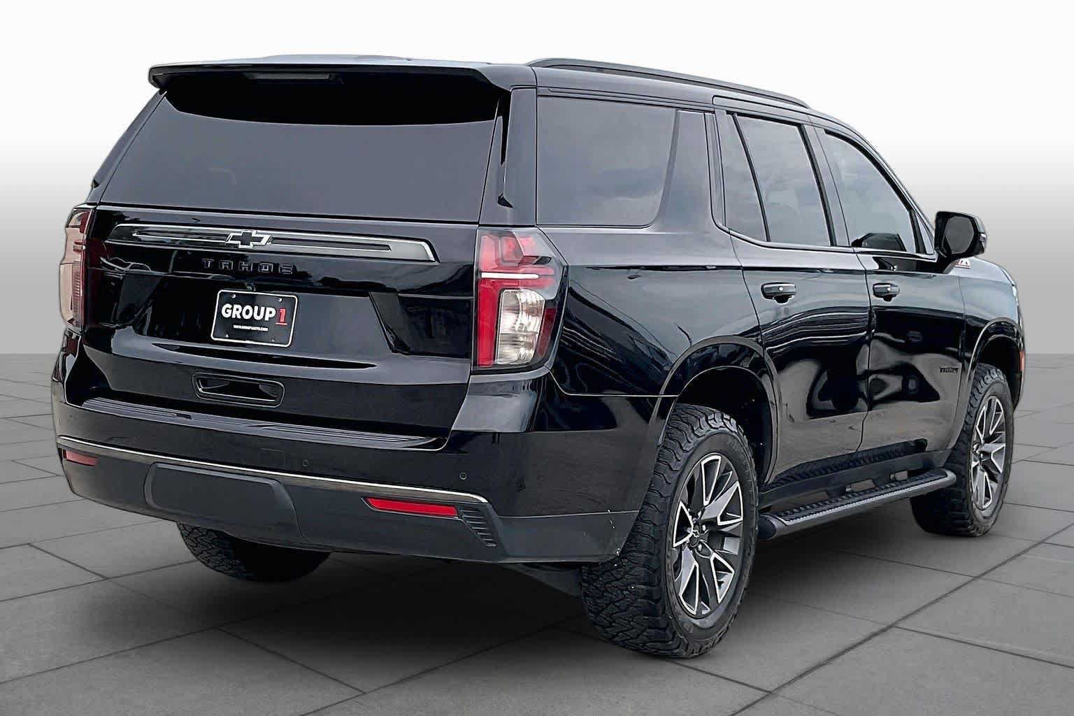 Used 2022 Chevrolet Tahoe Z71 w/ Z71 Off-Road Package AWD/4WD image 12