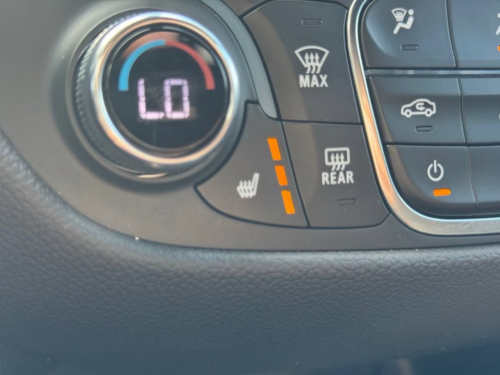 Used 2023 Chevrolet Equinox RS w/ LPO, Floor Liner Package FWD image 4