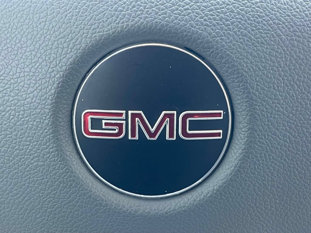 Used 2013 GMC Yukon SLT w/ SLT-2 Equipment Package RWD image 30