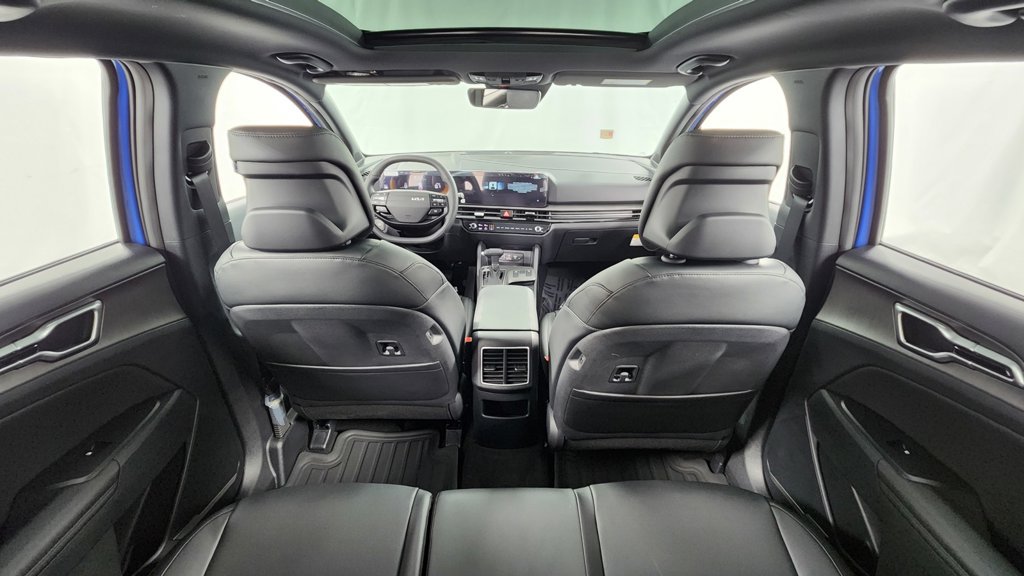 New 2026 Kia Sportage X-Line w/ X-Line Premium Package AWD/4WD image 17