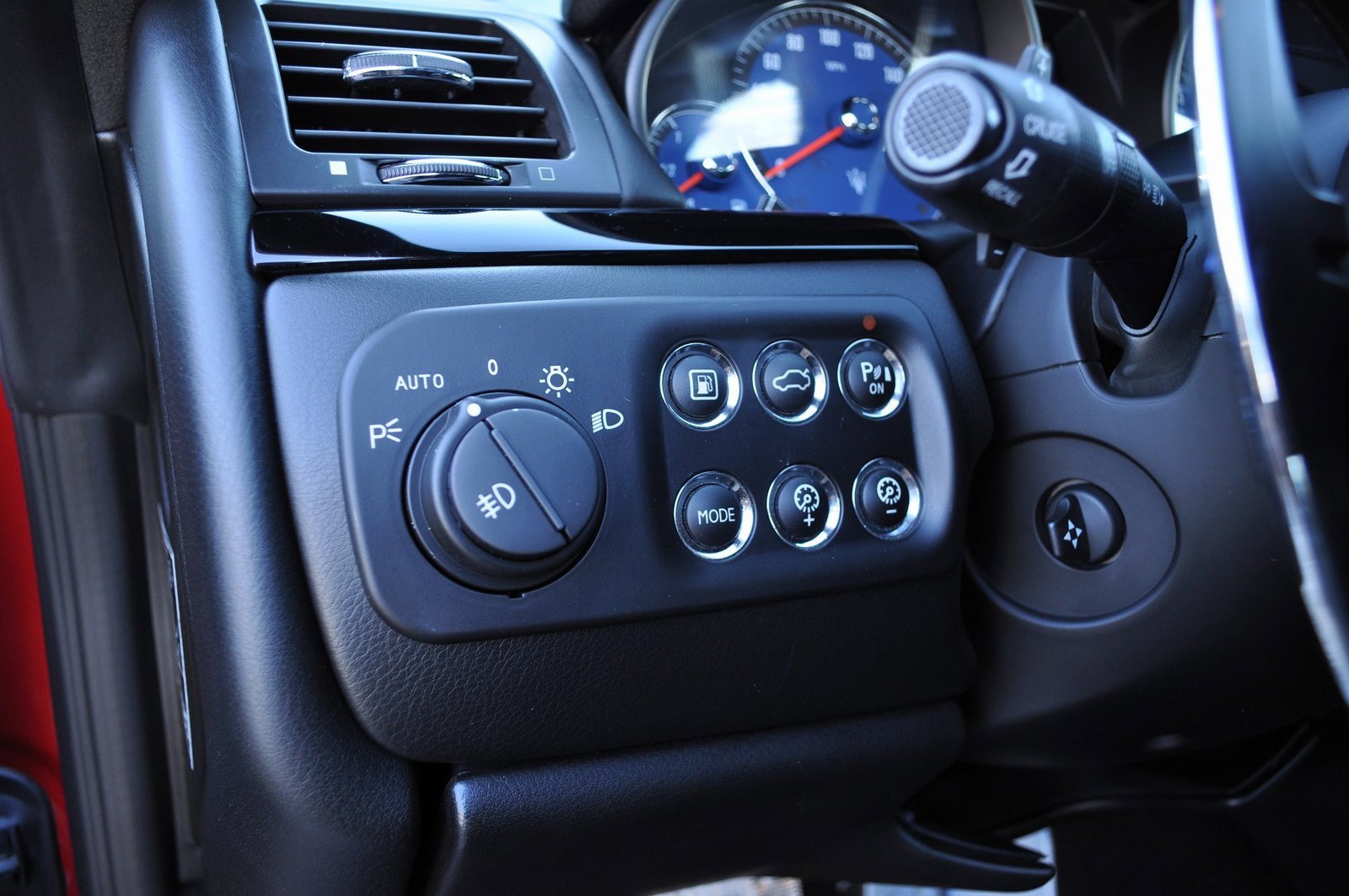 Used 2018 Maserati GranTurismo Sport image 33