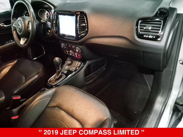 Used 2019 Jeep Compass Limited AWD/4WD image 37