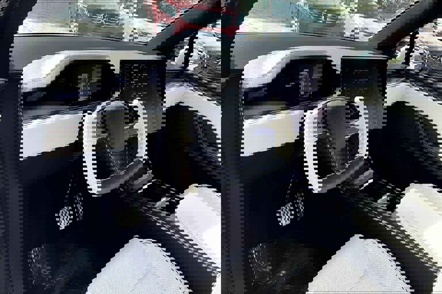 Used 2022 Tesla Model X Plaid image 16