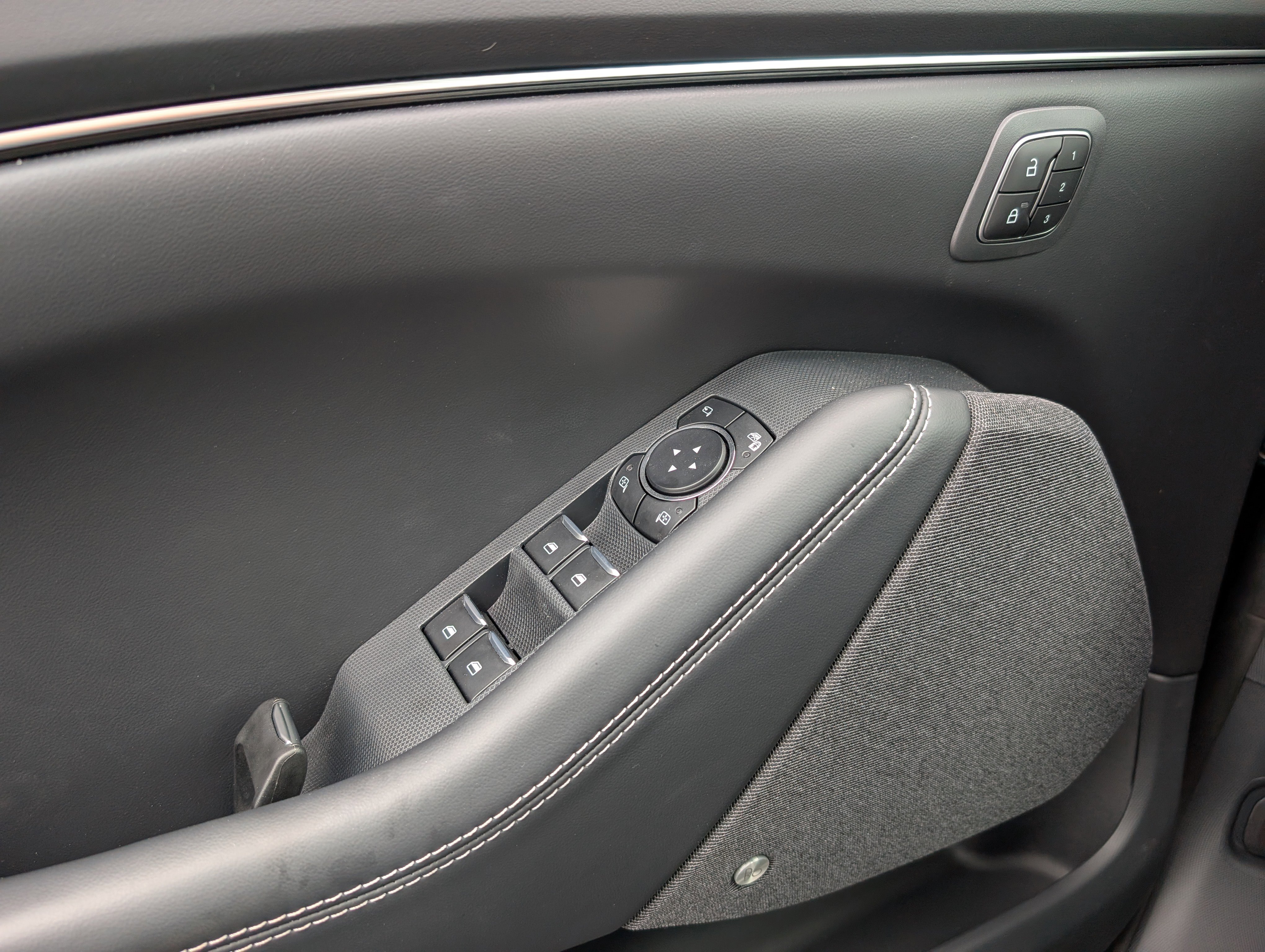 New 2025 Ford Mustang Mach-E Premium image 16