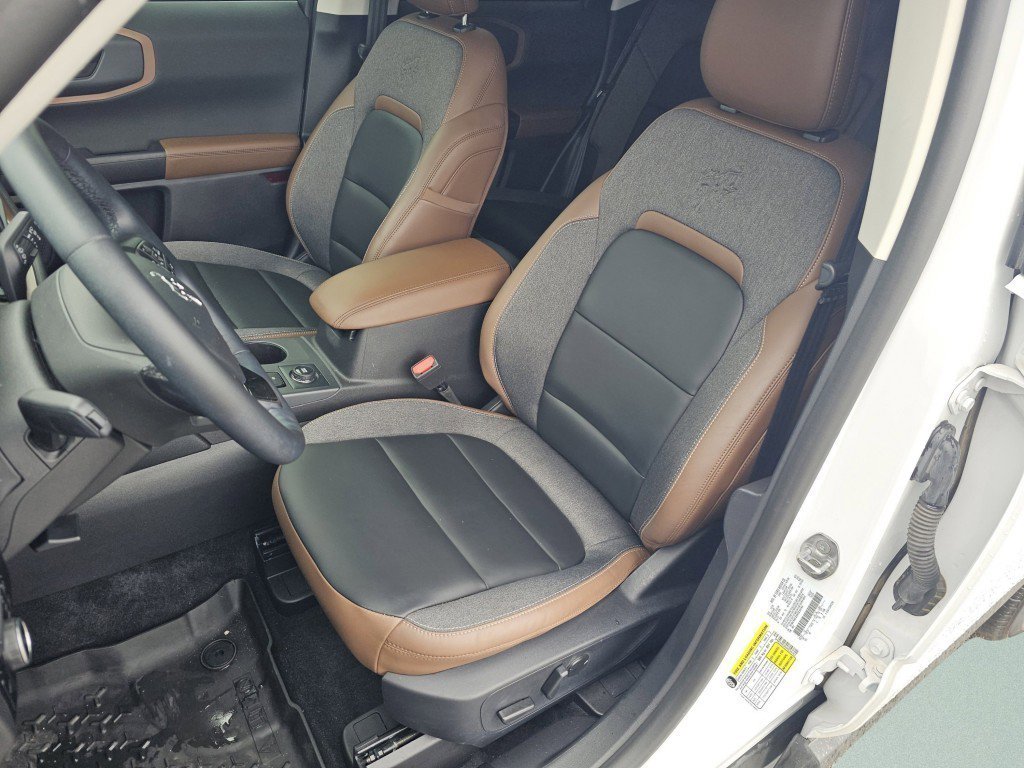 Used 2024 Ford Bronco Sport Outer Banks image 6