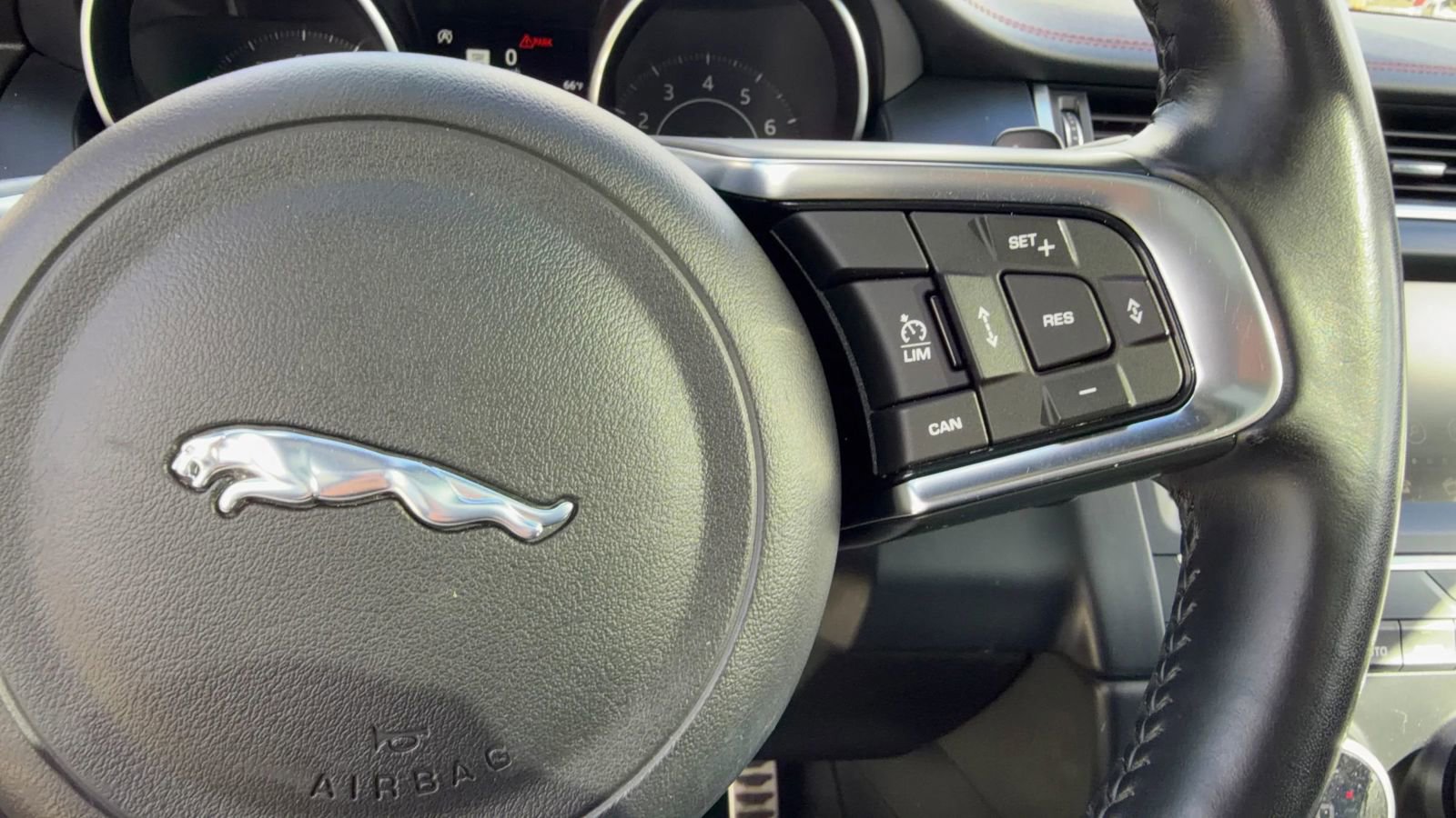 Used 2018 Jaguar E-PACE First Edition image 24